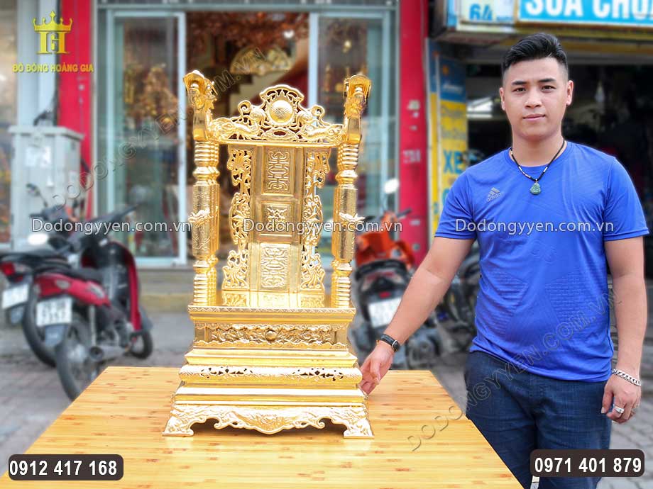 Vật phẩm chỉ được d&ugrave;ng cho gia chủ l&agrave; con trưởng Họ, trưởng Chi